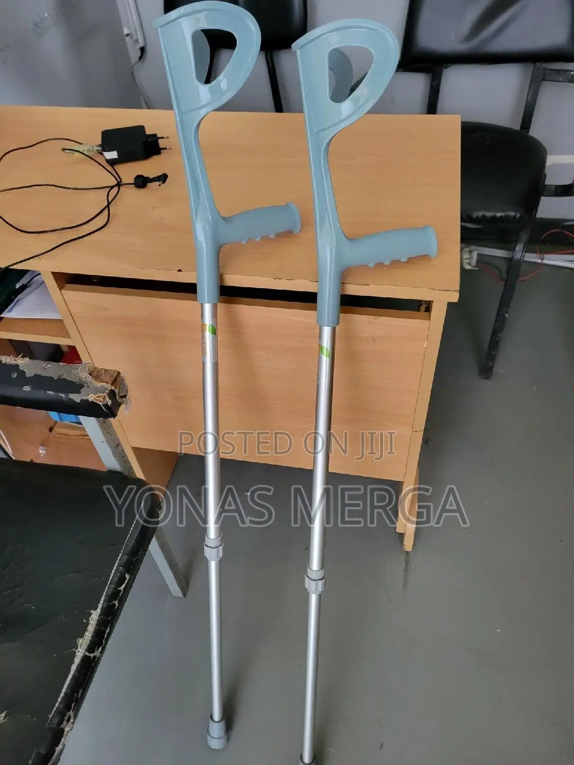 LIGHTWEIGHT: Elbow Crutches閨crutches凹ክራንች撥auxiliary Crutches