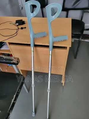 Photo - LIGHTWEIGHT: Elbow Crutches閨crutches凹ክራንች撥auxiliary Crutches