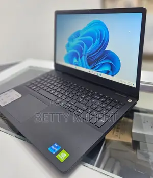 New Laptop Dell Vostro 15 5000 8GB Intel Core I5 SSD 256GB