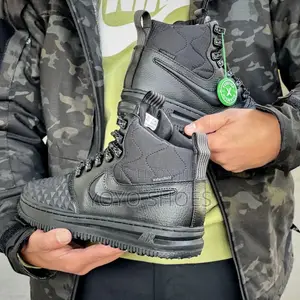 Nike Lunar Force