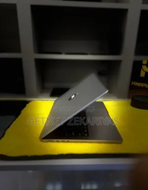 New Laptop Apple MacBook Pro 2023 M3 14-Inch 8GB Apple M3 SSD 512GB