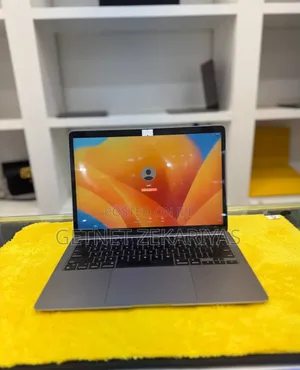 New Laptop Apple MacBook Air 8GB Apple M1 SSD 256GB