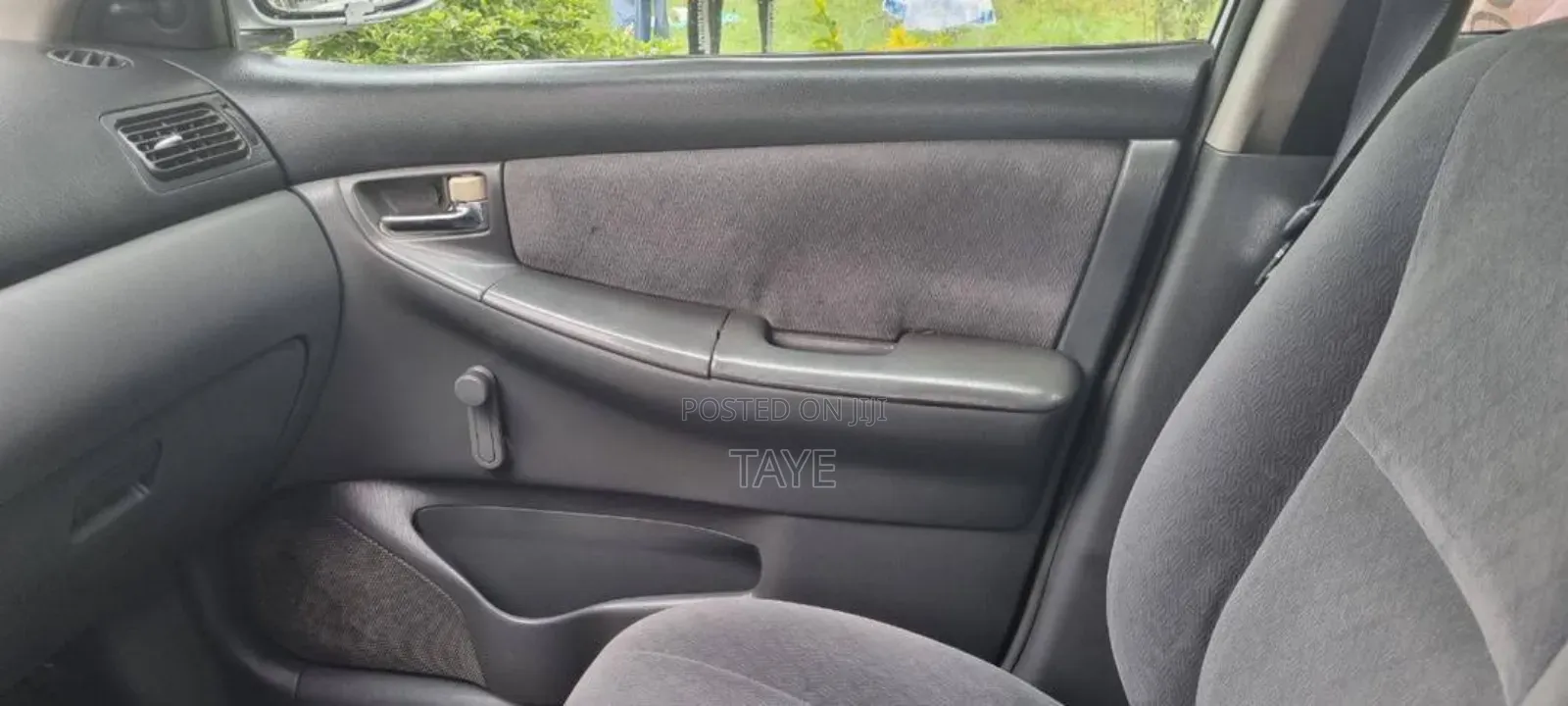 Toyota Corolla 2004 Silver