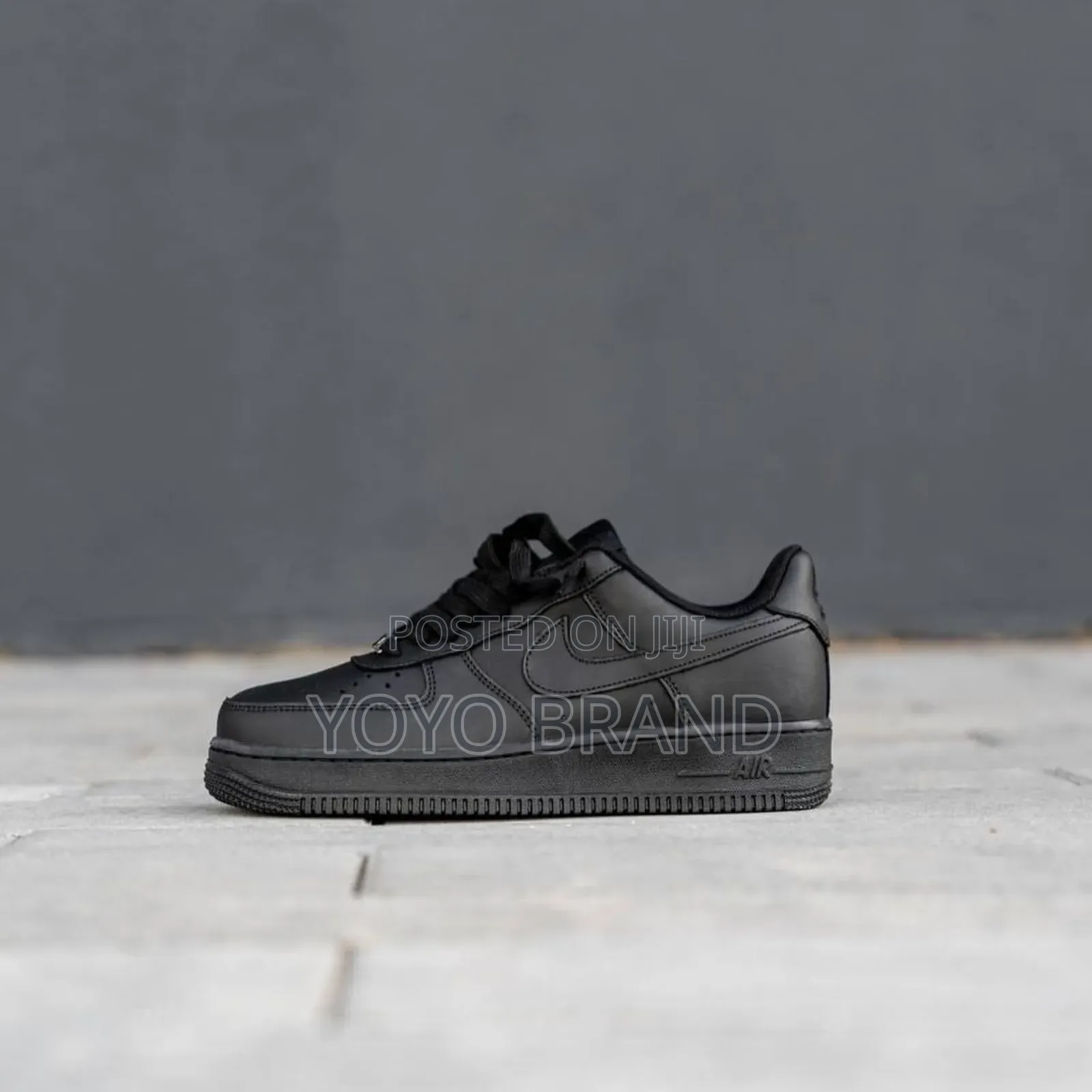 Nike Air Force Black