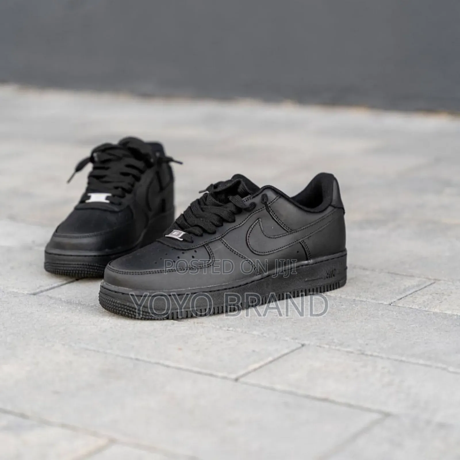 Nike Air Force Black