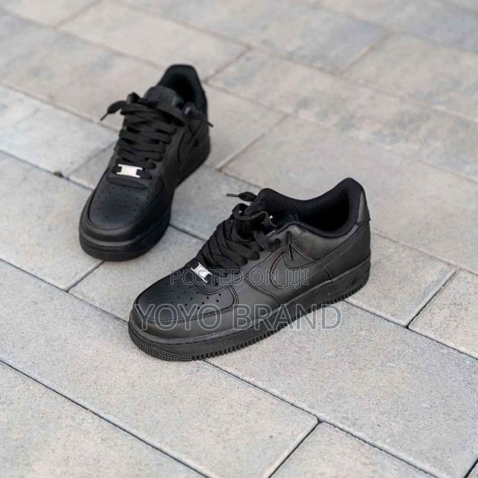 Nike Air Force Black