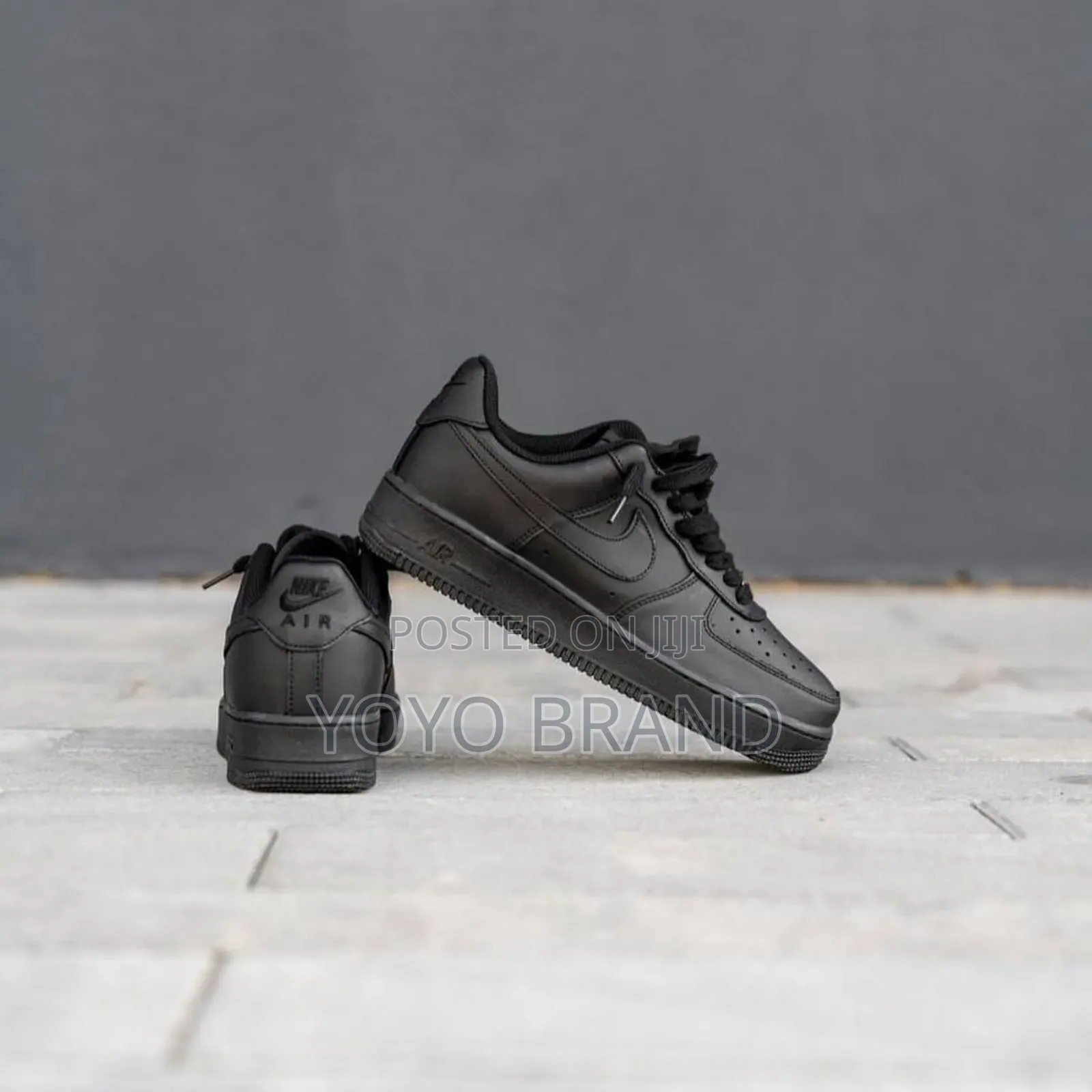 Nike Air Force Black