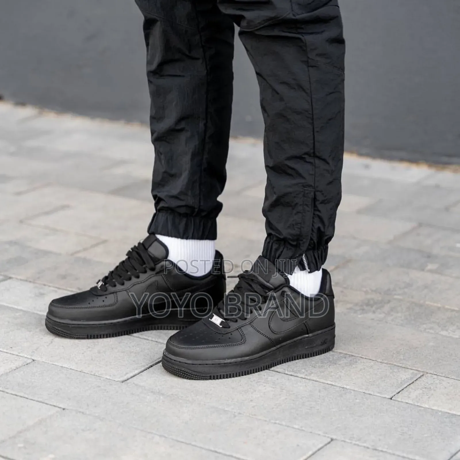 Nike Air Force Black
