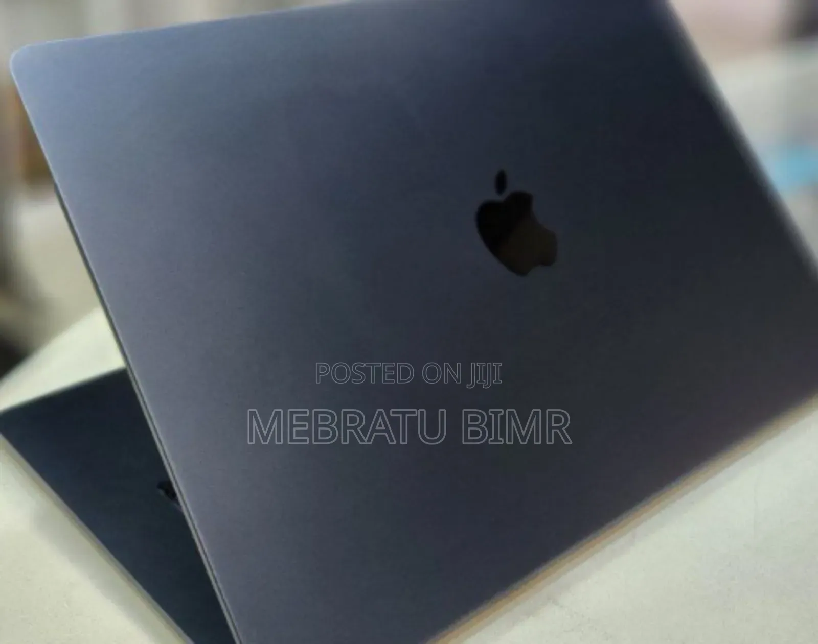 New Laptop Apple MacBook Air 2023 M2 8GB Apple M2 SSD 512GB