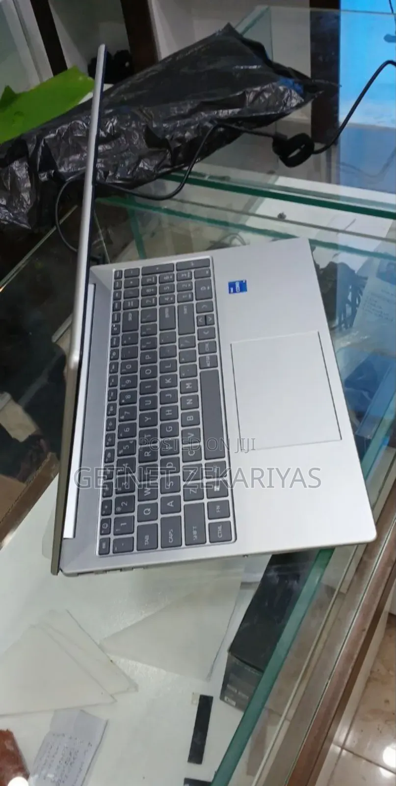 New Laptop HP Stream Notebook 16GB Intel Core I5 SSD 1T