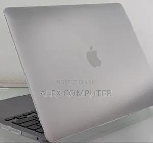 New Laptop Apple MacBook Pro M1 8GB Apple M1 SSD 256GB