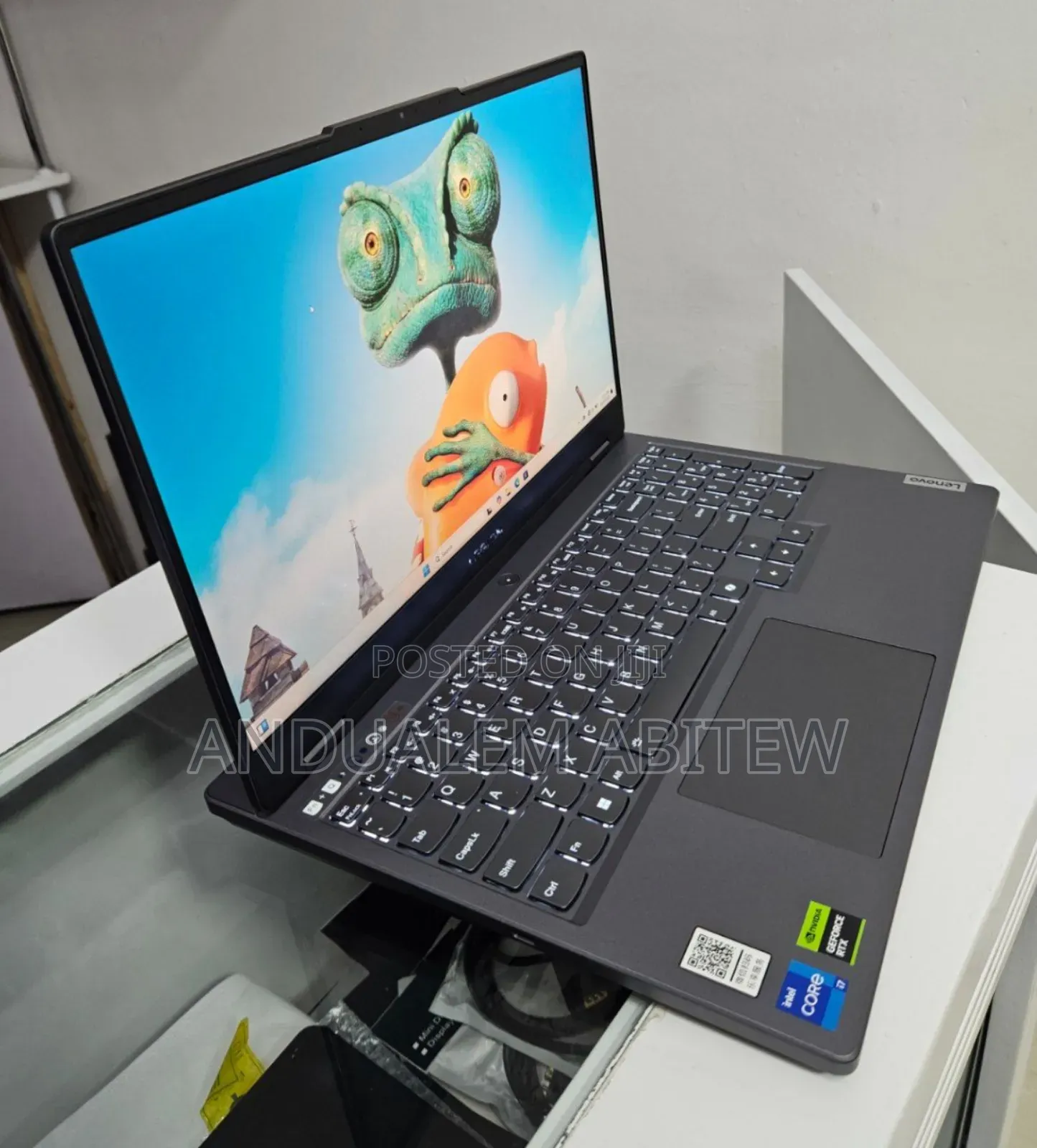 New Laptop Lenovo Legion 7 24GB Intel Core I7 SSD 1T