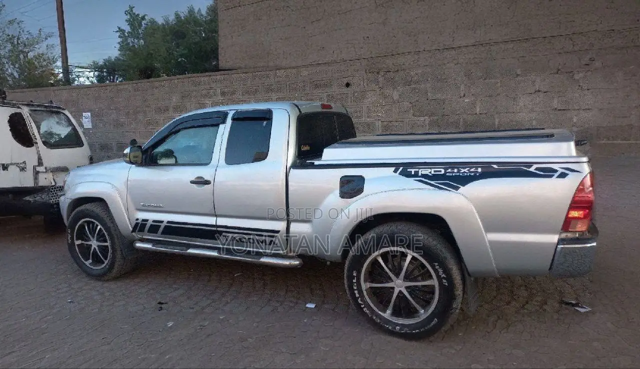 Toyota Tacoma 2008 Silver