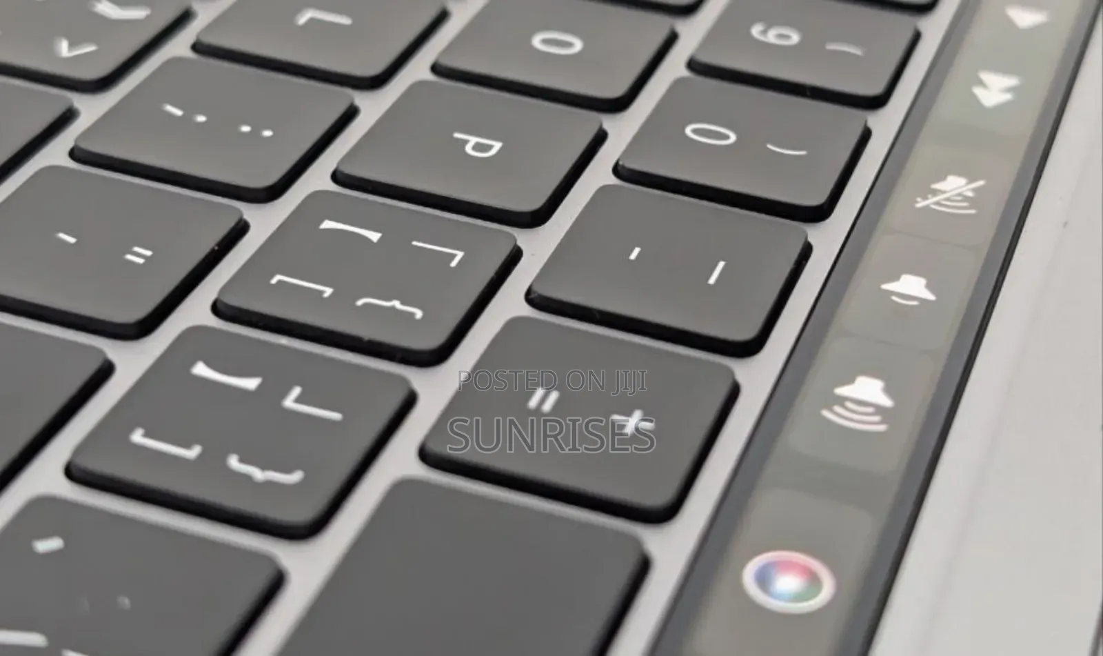 New Laptop Apple MacBook Pro M1 8GB Apple M1 SSD 256GB