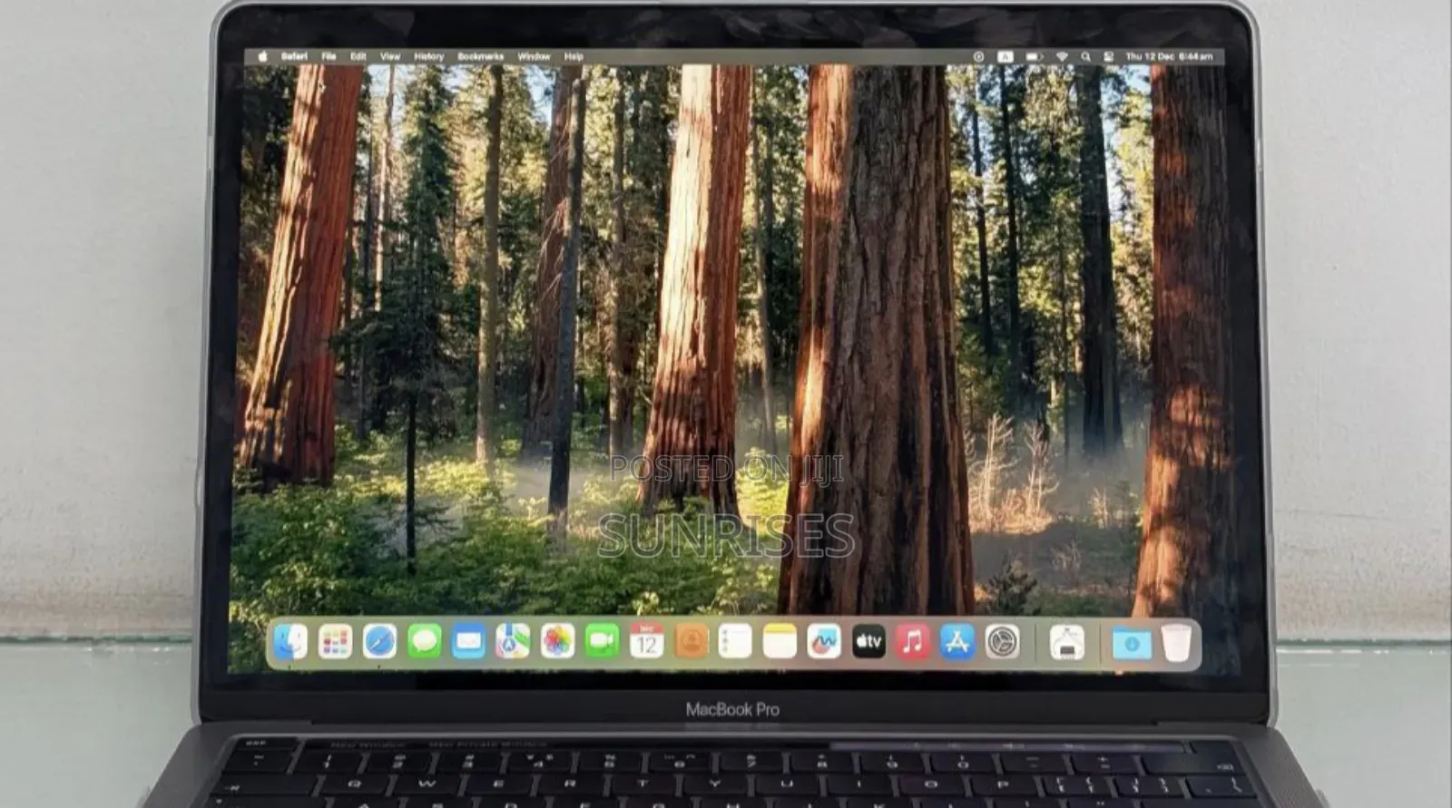 New Laptop Apple MacBook Pro M1 8GB Apple M1 SSD 256GB