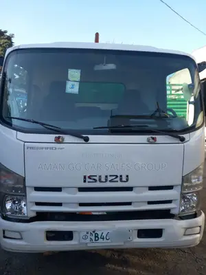 Photo - Isuzu. Obama. 2021 Model