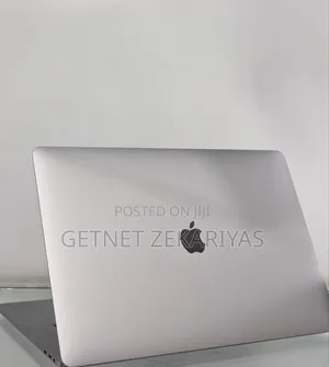 New Laptop Apple MacBook Pro 2018 16GB Intel Core I7 SSD 512GB