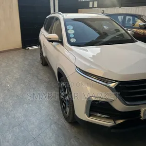 Chevrolet Captiva 2022 White