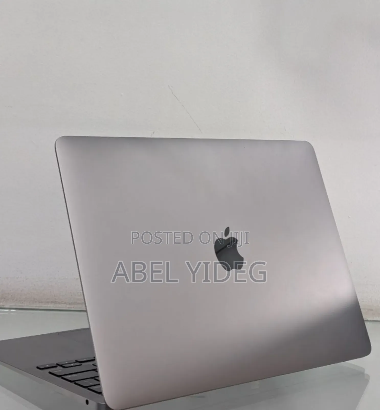New Laptop Apple MacBook Air 2020 M1 8GB Apple M1 SSD 256GB