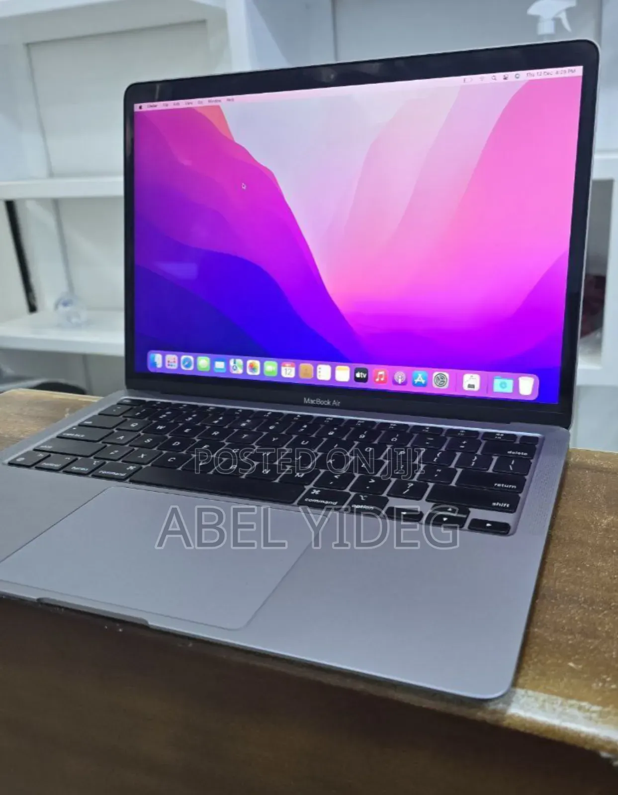New Laptop Apple MacBook Air 2020 M1 8GB Apple M1 SSD 256GB