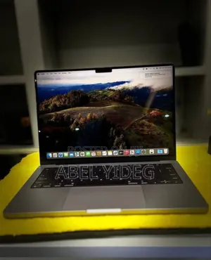 New Laptop Apple MacBook Pro 2023 M3 14-Inch 8GB Apple M3 SSD 512GB