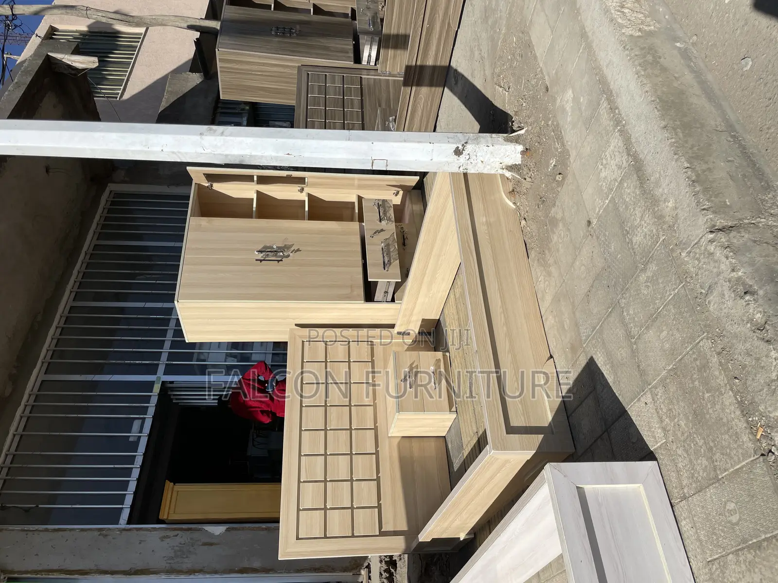 Kum Satn Bed 1 Komodino