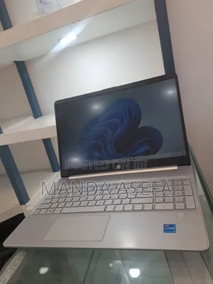 New Laptop HP Stream Notebook 8GB Intel Core I5 SSD 256GB