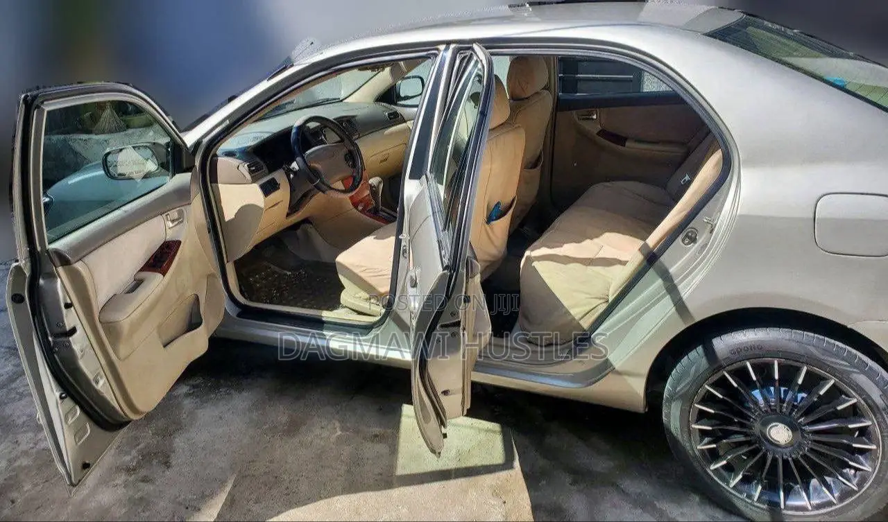 Toyota Corolla 2007 Gold