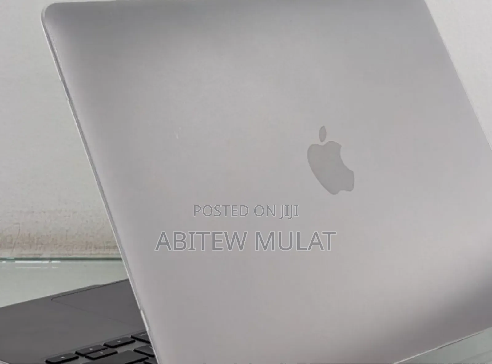 New Laptop Apple MacBook Pro M1 8GB Apple M1 SSD 256GB