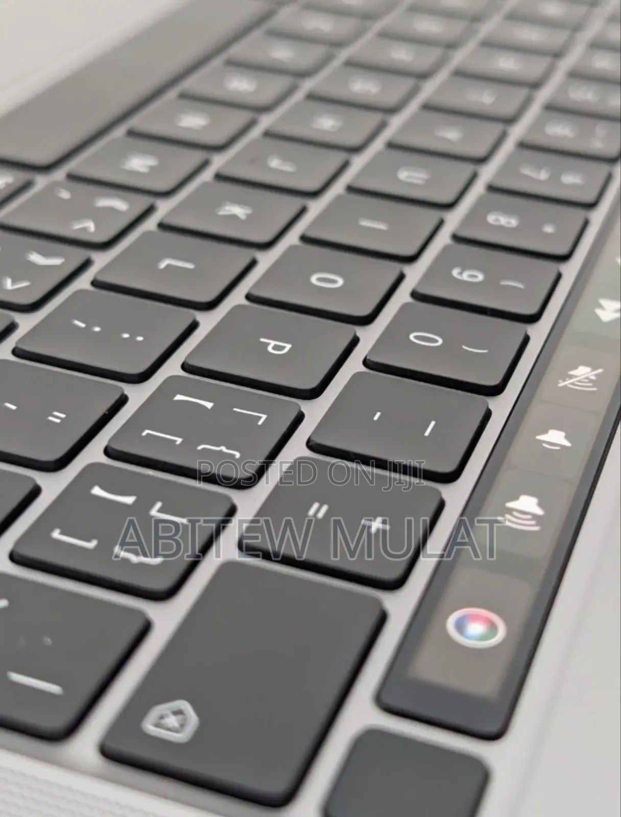 New Laptop Apple MacBook Pro M1 8GB Apple M1 SSD 256GB