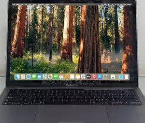 New Laptop Apple MacBook Pro M1 8GB Apple M1 SSD 256GB