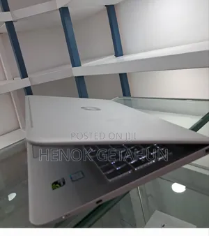 New Laptop HP Envy X360 8GB Intel Core I5 SSD 1T