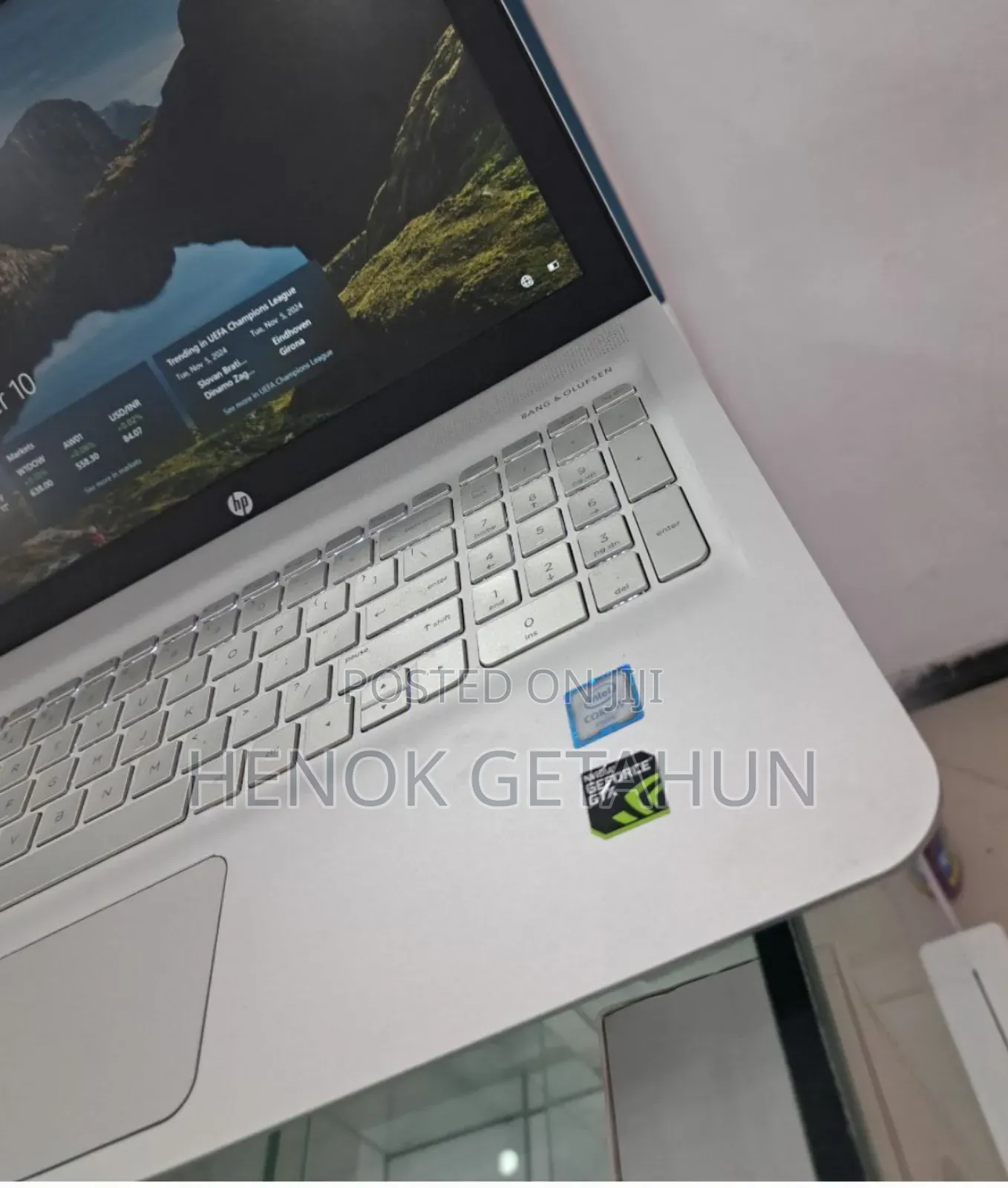 New Laptop HP Envy X360 8GB Intel Core I5 SSD 1T