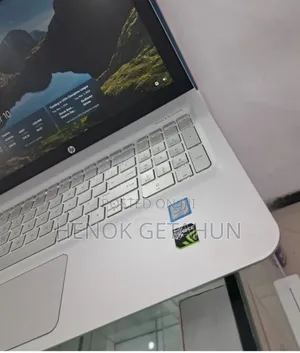 New Laptop HP Envy X360 8GB Intel Core I5 SSD 1T