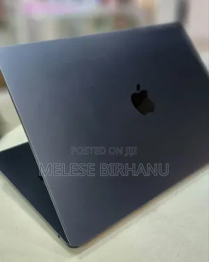 Photo - New Laptop Apple MacBook Air 2023 M2 8GB Apple M2 SSD 512GB