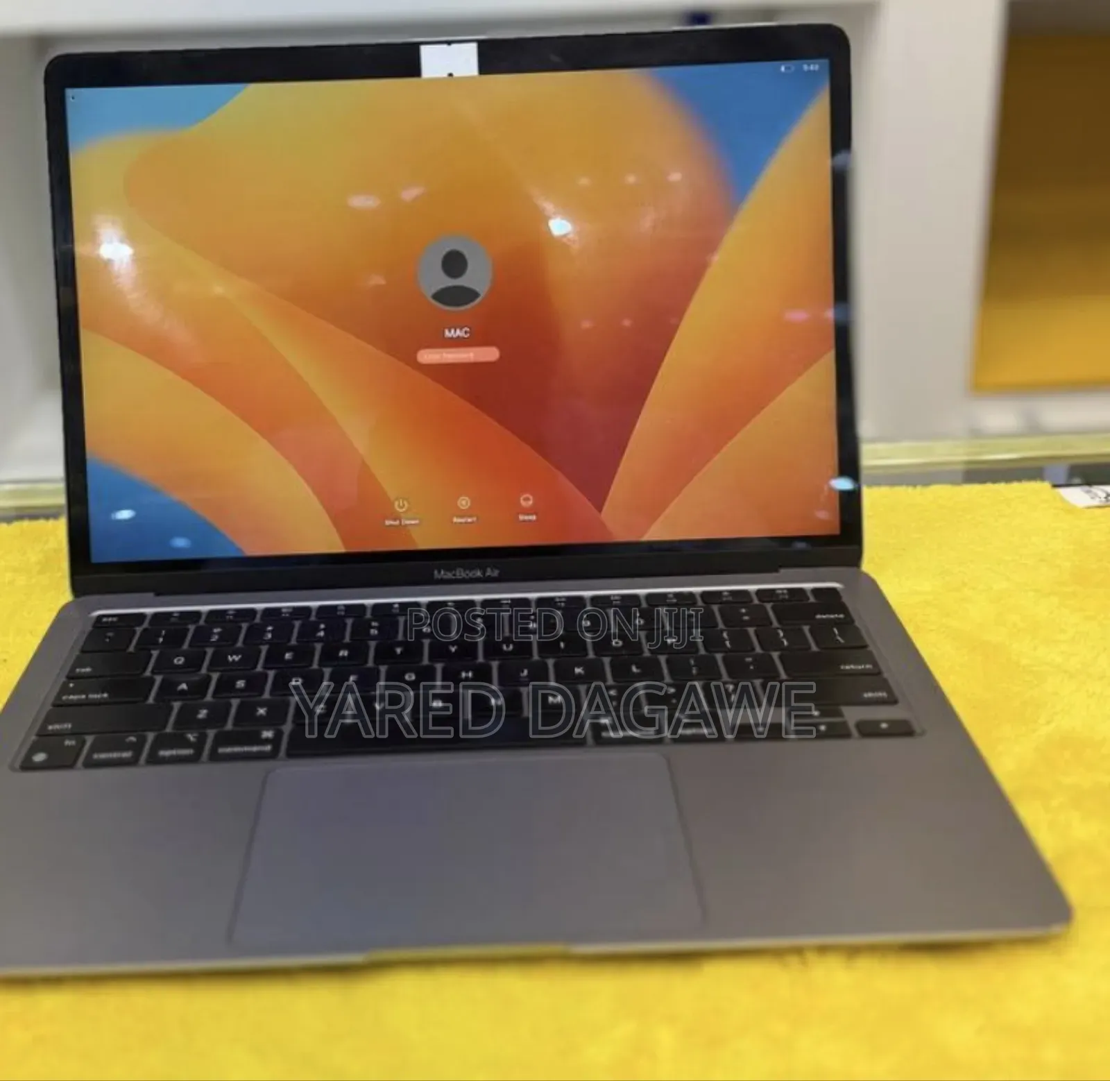 New Laptop Apple MacBook Air 2020 M1 8GB Apple M1 SSD 256GB