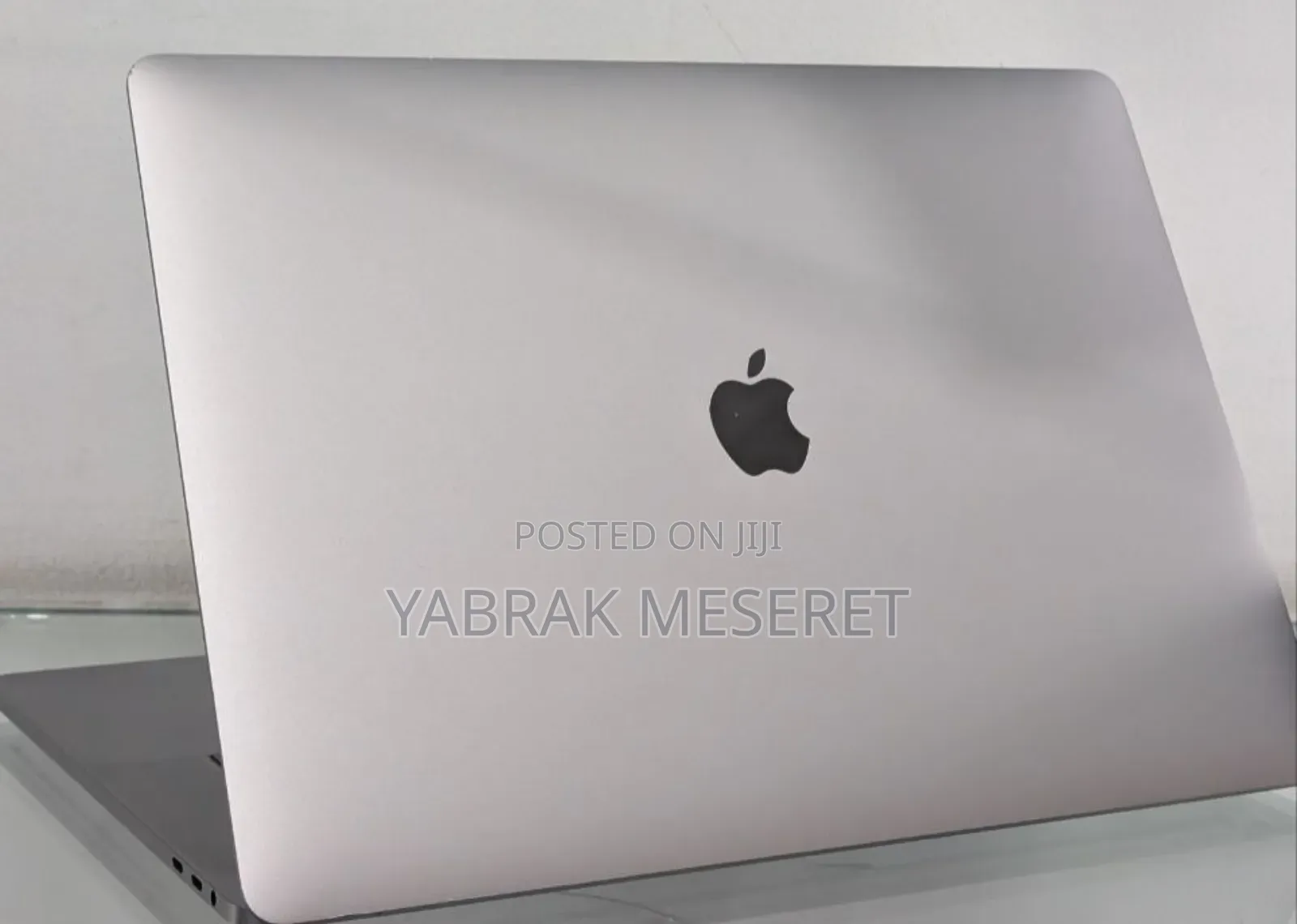 New Laptop Apple MacBook Pro 2018 16GB Intel Core I7 SSD 512GB