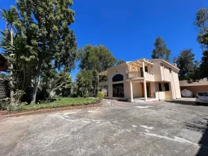 Photo - 4bdrm House in Yeka for rent