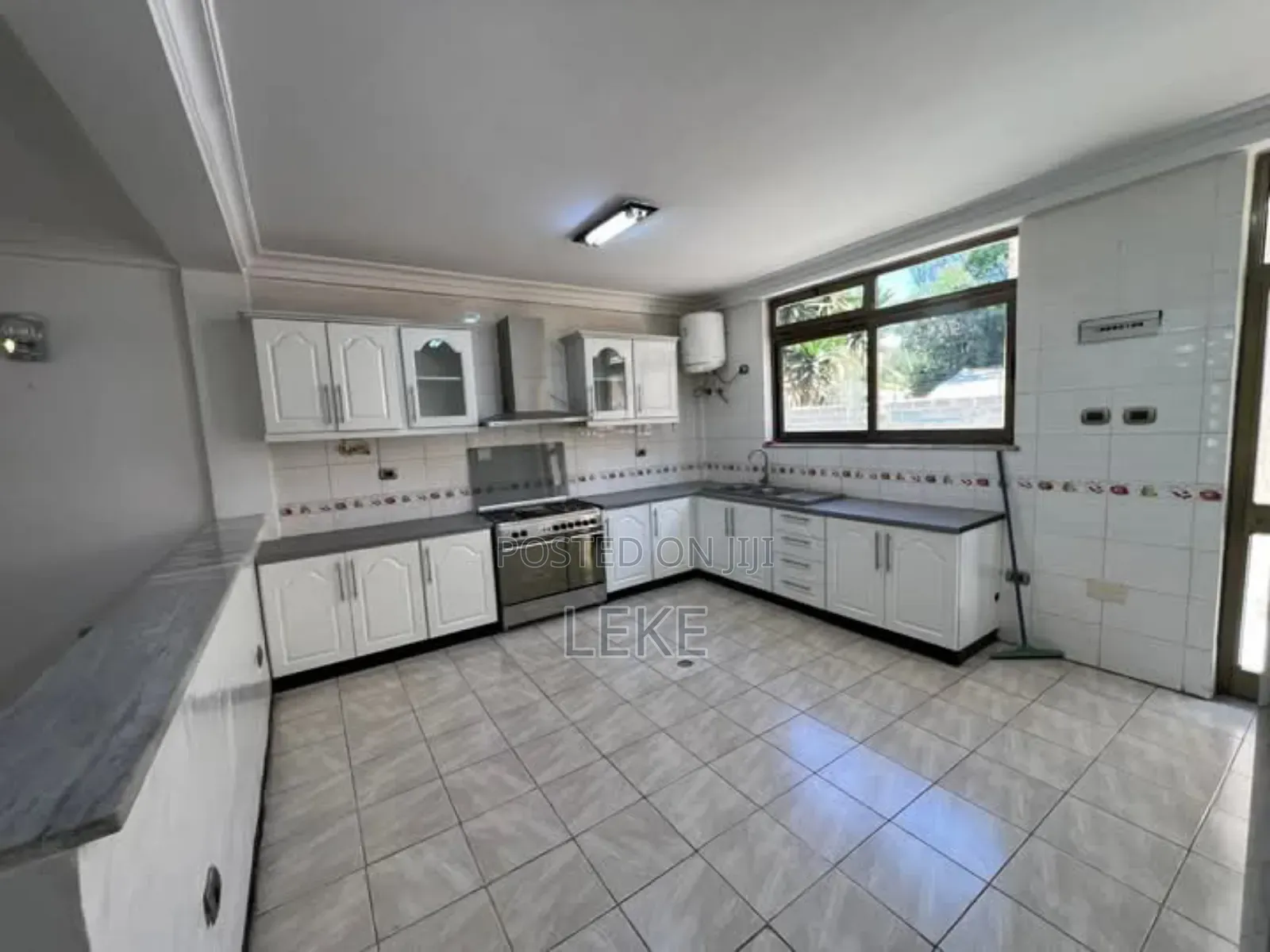 4bdrm House in Yeka for rent