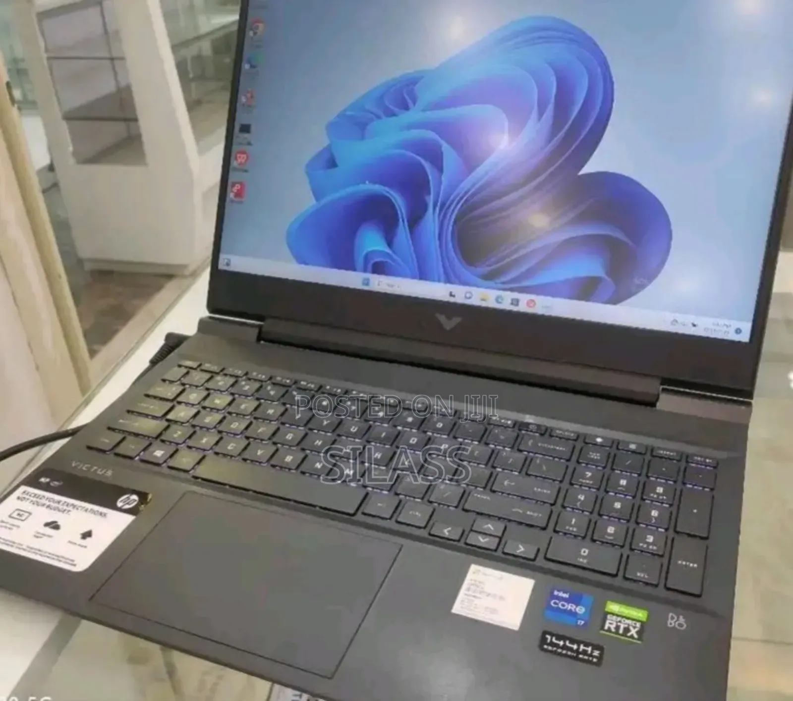 New Laptop HP Victus 15 16GB Intel Core I7 SSD 512GB