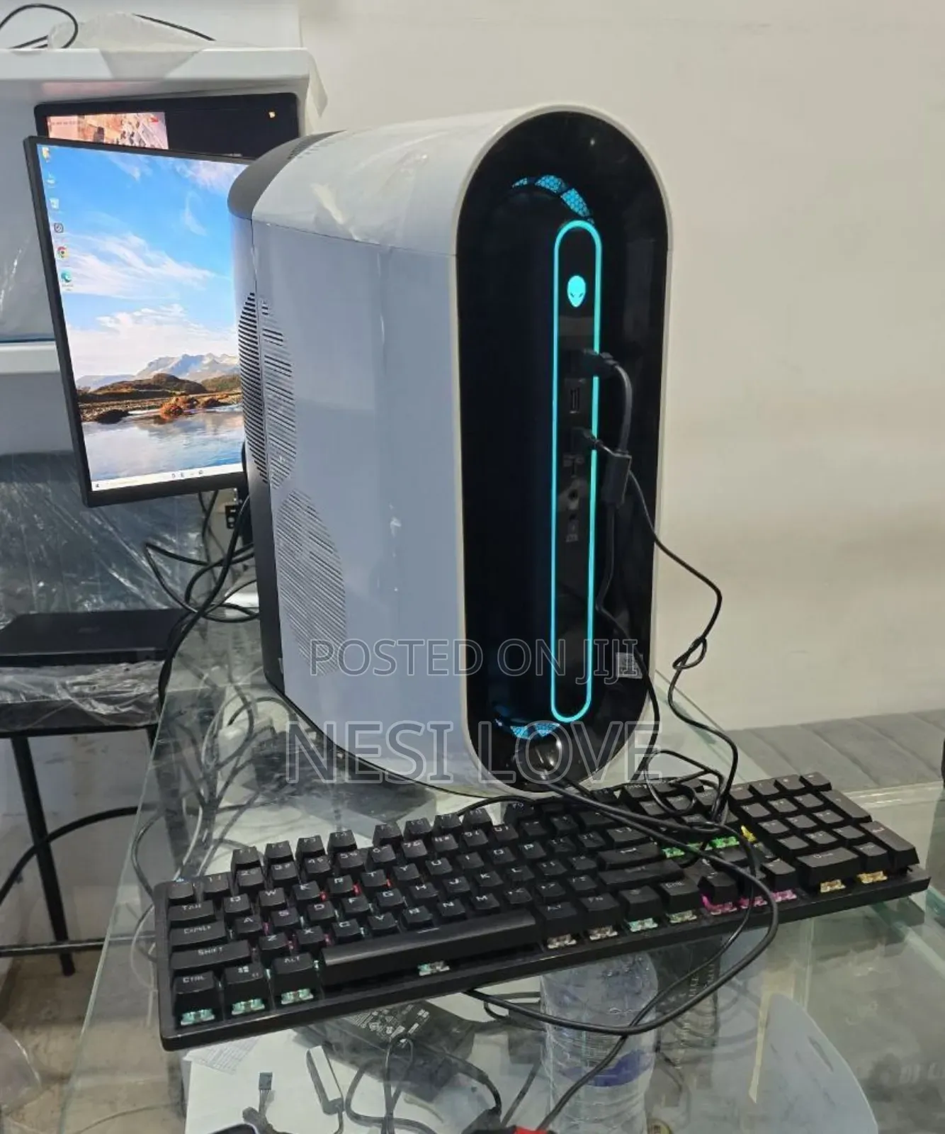 New Laptop Alienware M17x R2 32GB Intel Core I9 HDD+SSD 2T