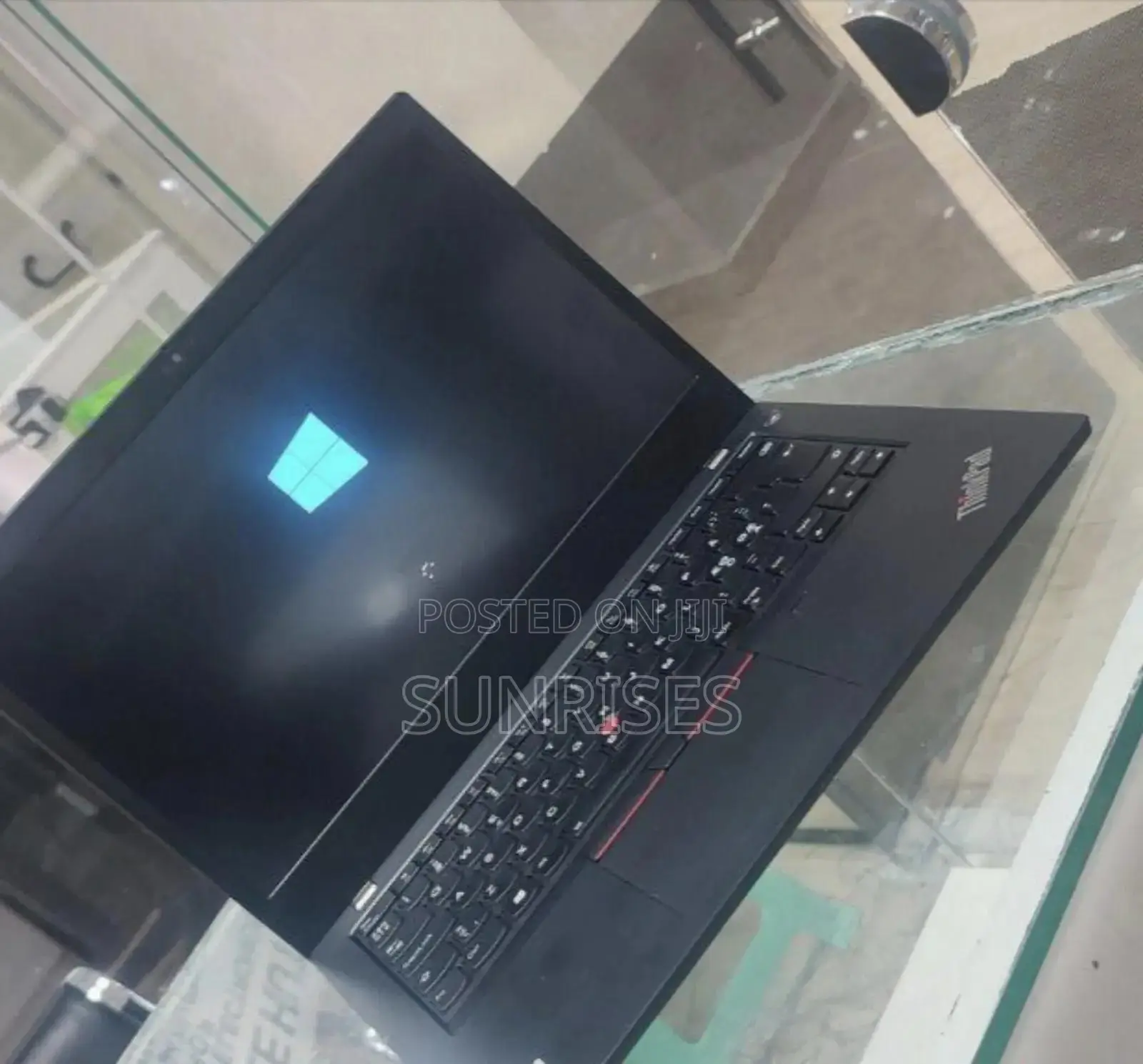 New Laptop Lenovo ThinkPad T14 16GB Intel Core I7 SSD 512GB