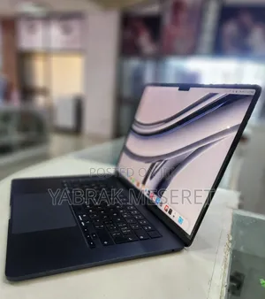 New Laptop Apple MacBook Air 2022 M2 8GB Apple M2 SSD 512GB