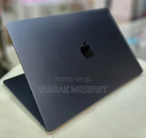 New Laptop Apple MacBook Air 2022 M2 8GB Apple M2 SSD 512GB