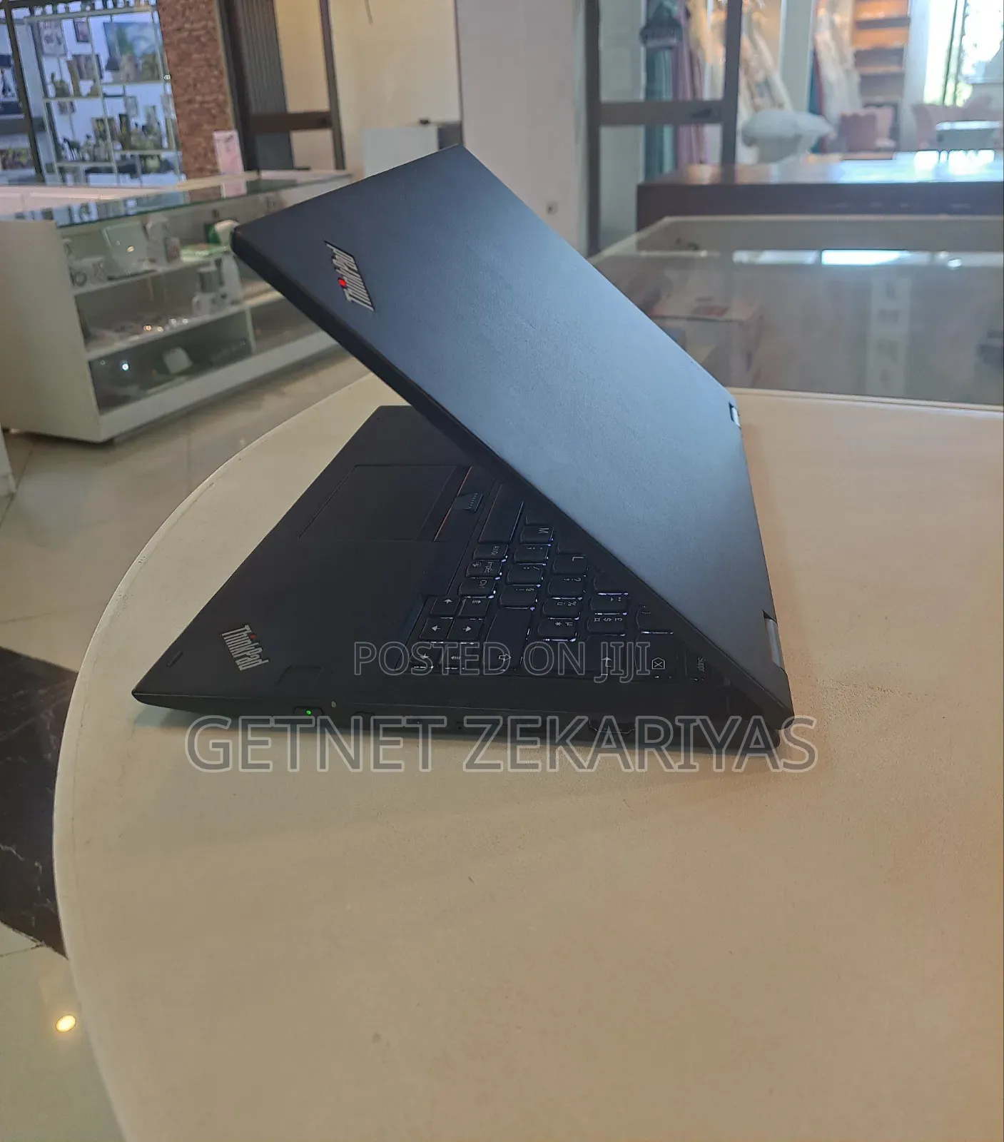 New Laptop Lenovo ThinkPad Yoga 370 8GB Intel Core I5 SSD 512GB