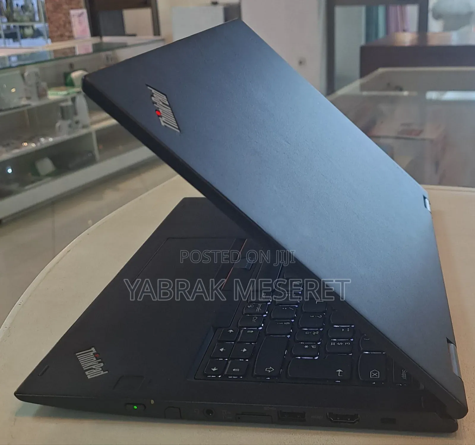 New Laptop Lenovo ThinkPad Yoga 370 8GB Intel Core I5 SSD 512GB