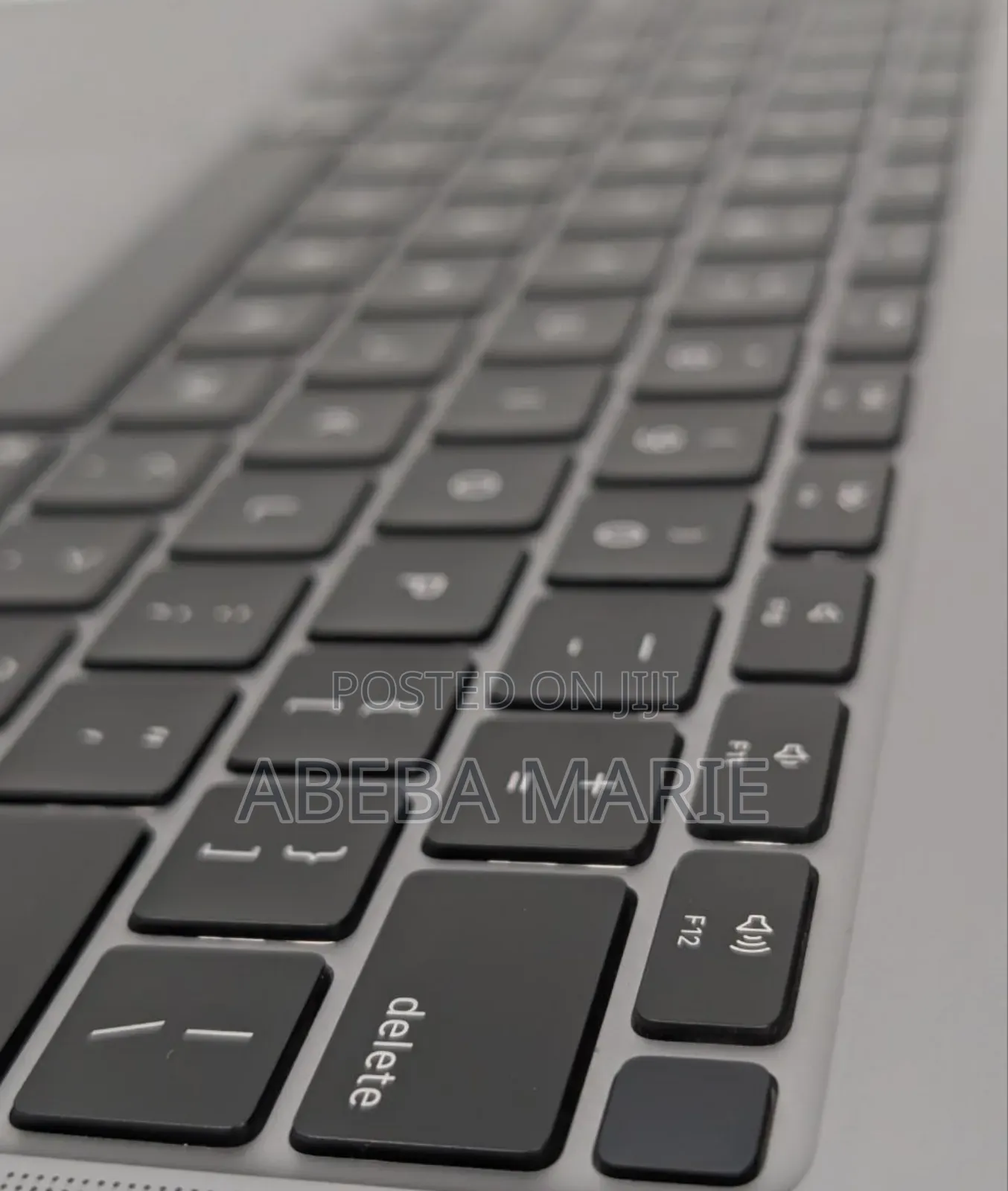 New Laptop Apple MacBook Air 8GB Apple M1 SSD 256GB