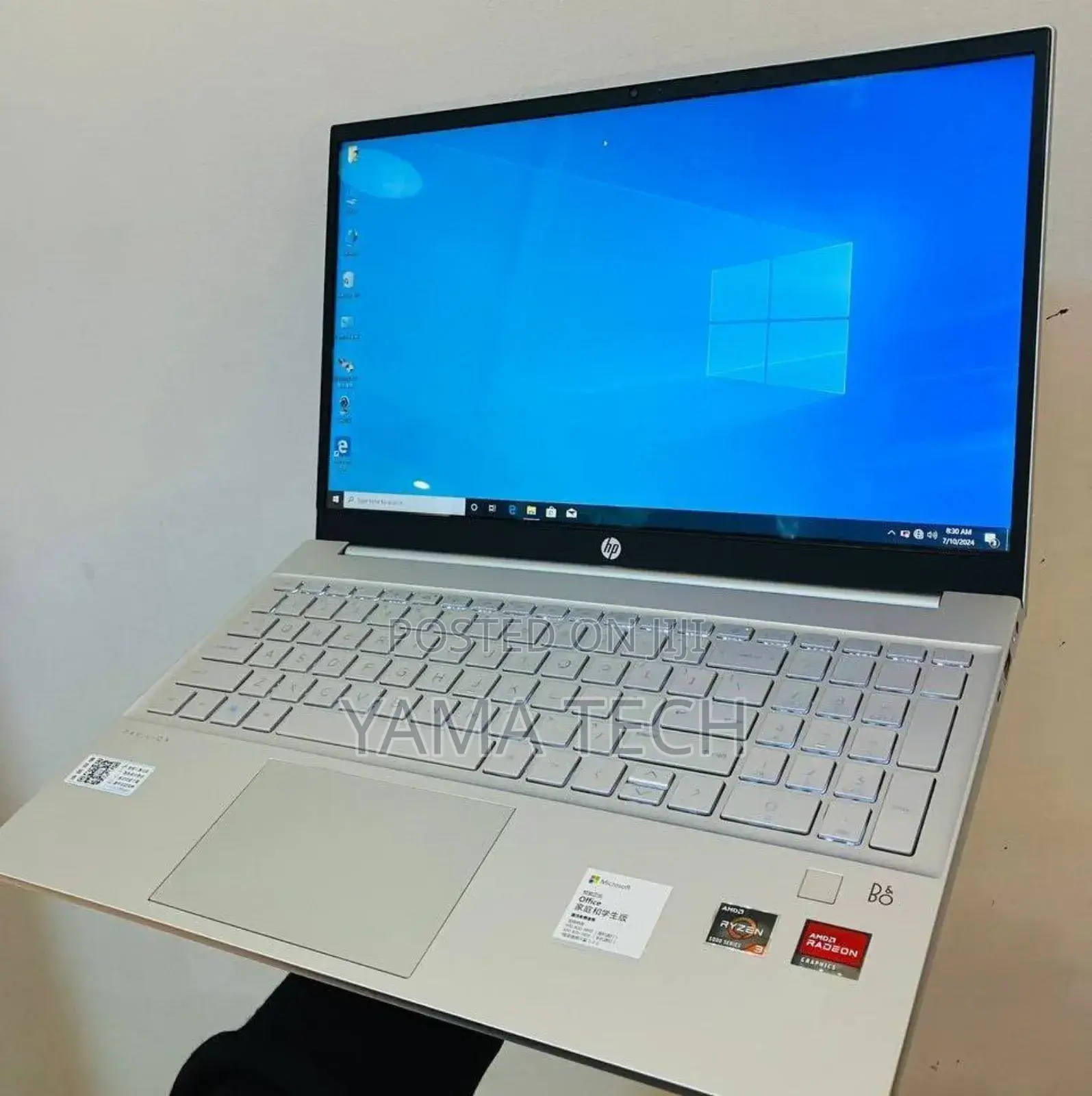 New Laptop HP Pavilion 15 8GB AMD Ryzen 3 SSD 256GB