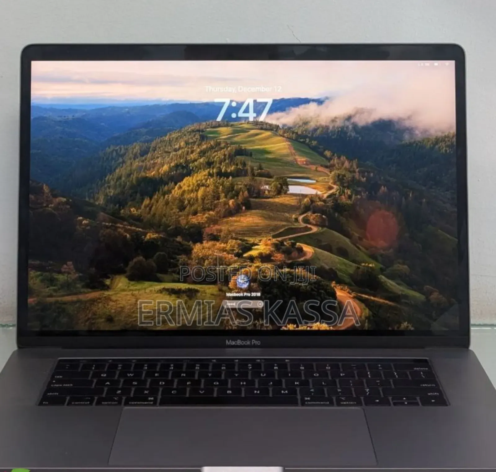 New Laptop Apple MacBook Pro 2018 16GB Intel Core I7 SSD 512GB
