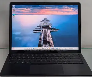 New Laptop Microsoft Surface 16GB Intel Core I7 SSD 512GB